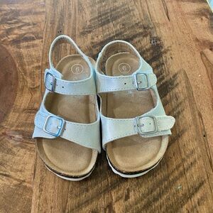 Cat & Jack -  Toddler sandals shiny white / silver - Size 6